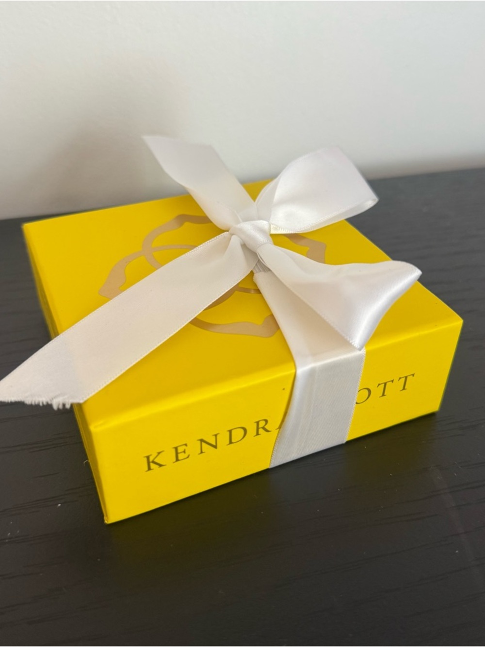 Kendra Scott Elle Locket Long Pendant Necklace in Gold - Picture 2 of 7